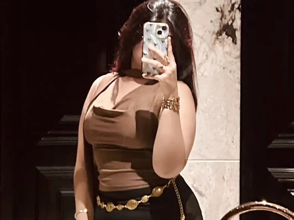 shobhahotty00's most recent online preview