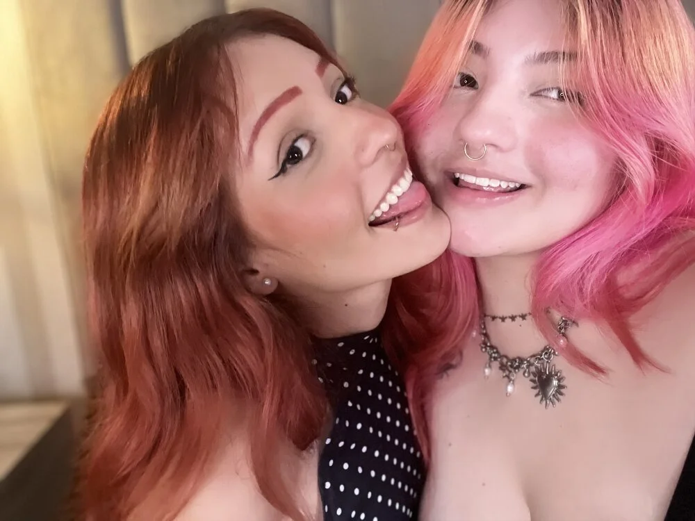 Chatroom XXX hors ligne de NaomiandTsuki