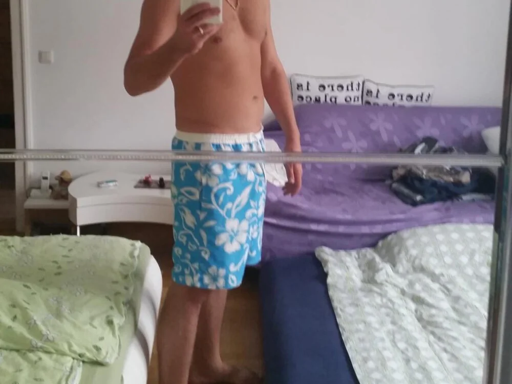 Mike8523: συνομιλία ΧΧΧ εκτός σύνδεσης