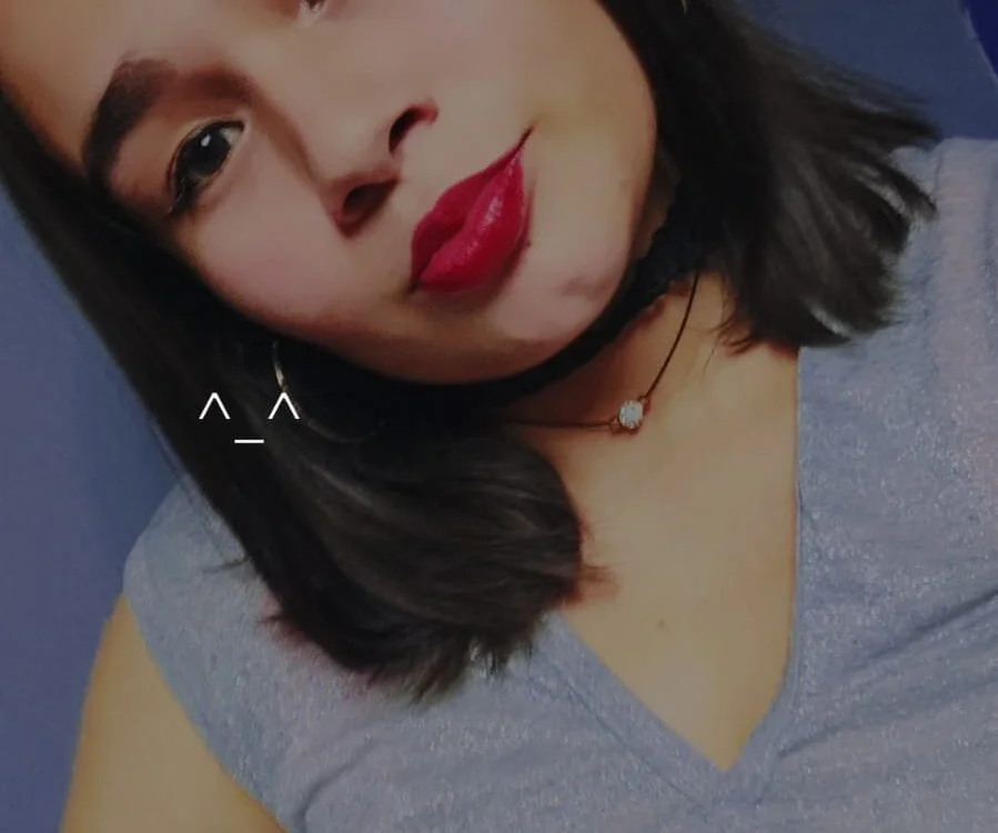 Shania_Franco's Offline Chat Room