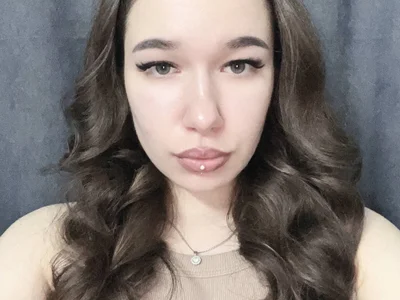 JanellSanschagrin - Girl 