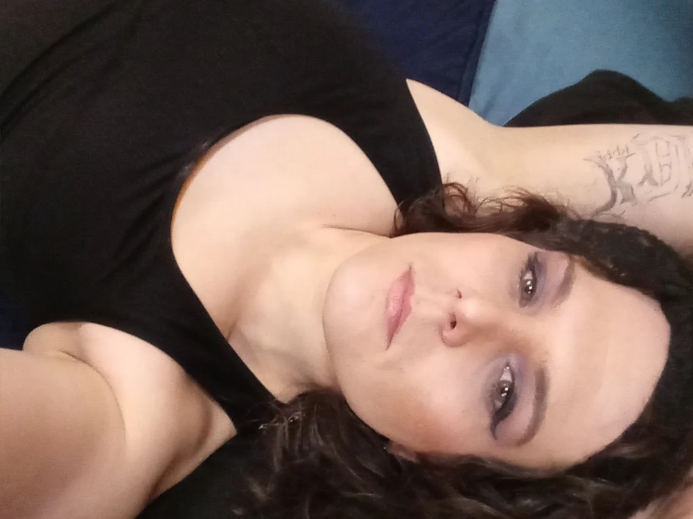 Demon-danni's Offline Chat Room
