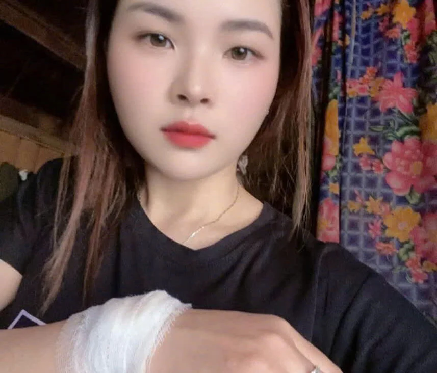 Teena_tiny Chat XXX Ngoại tuyến