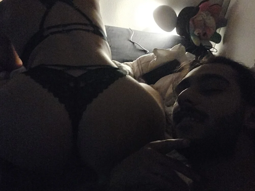 Chat XXX offline de Levi_Latino