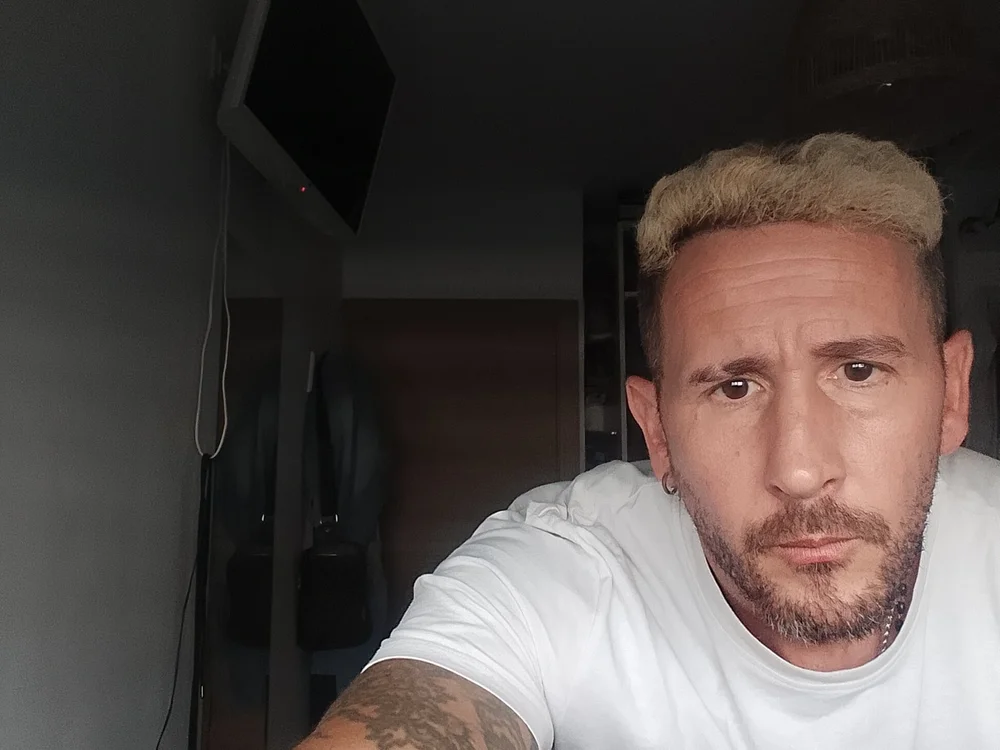 Ibi33ibi33 Chat XXX offline