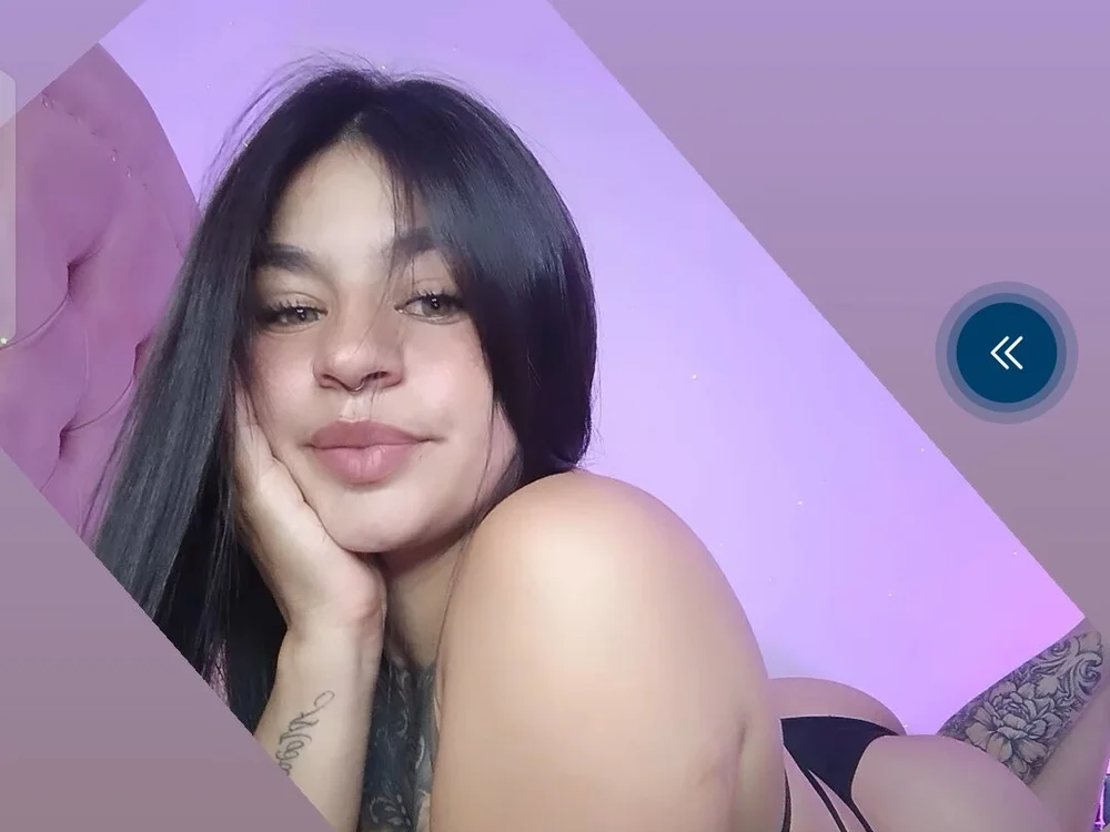 sofia_24x's Offline XXX Chat