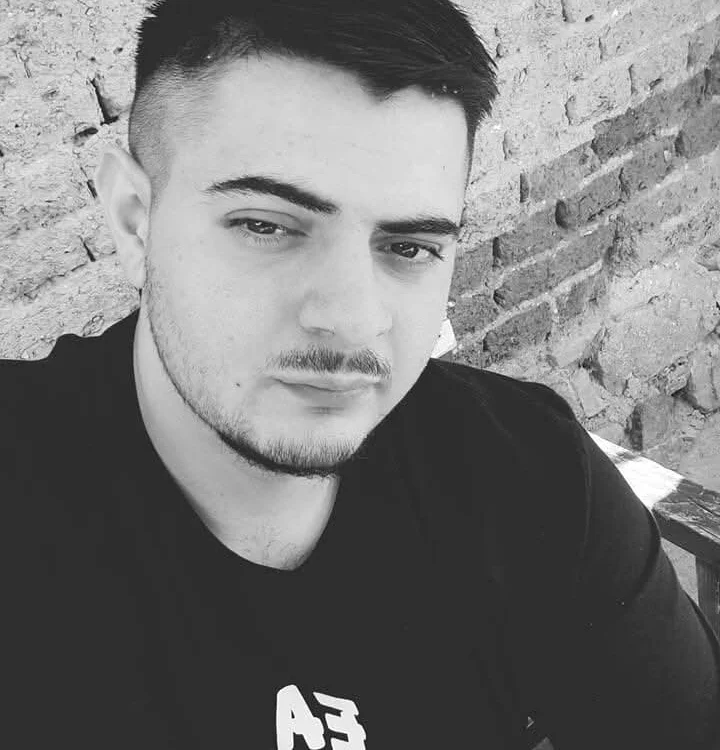 Realvp1's Offline Chat Room