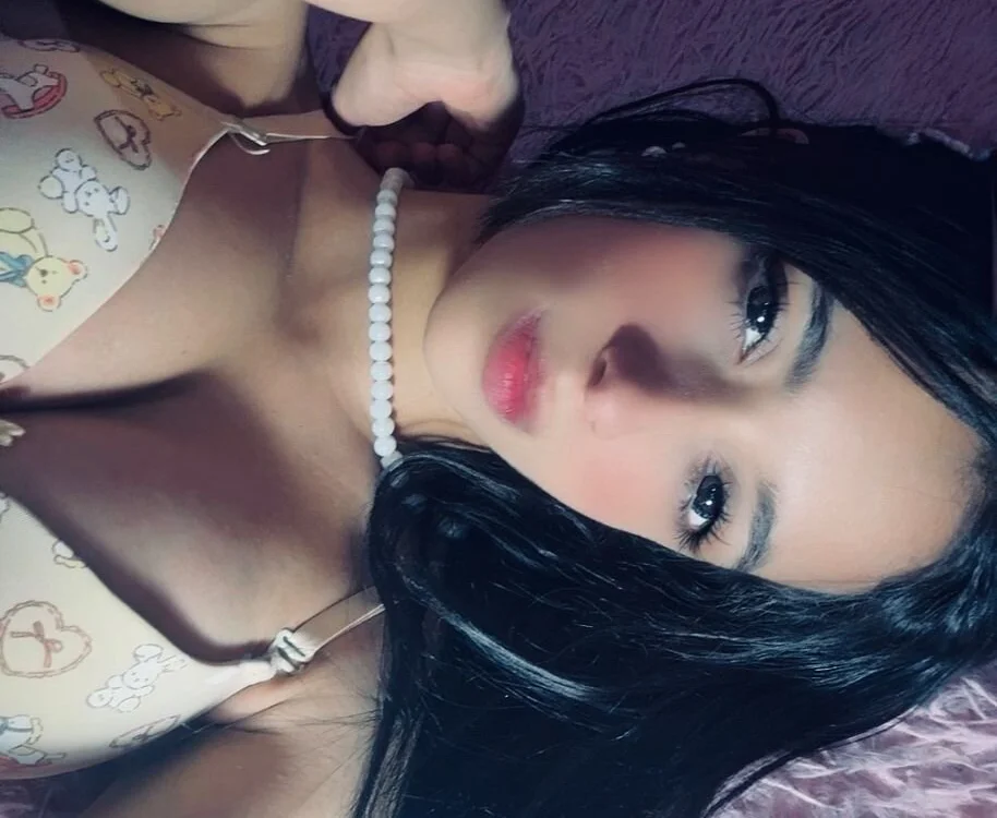 Melany_Sweettt cam model