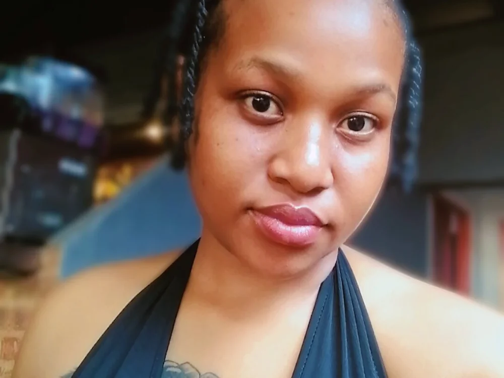 ChrystalBrown offline chatrum