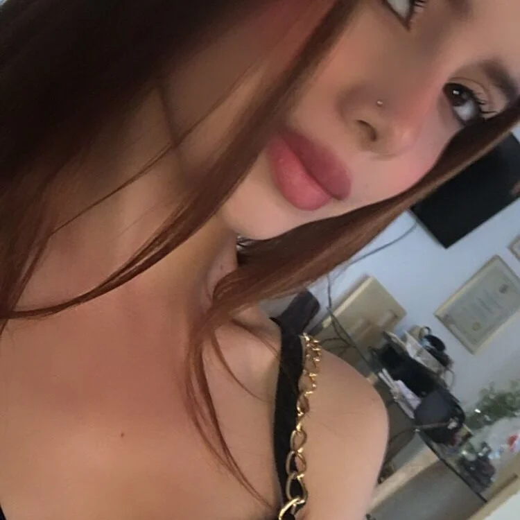 Bonniie_22のオフラインXXXチャット