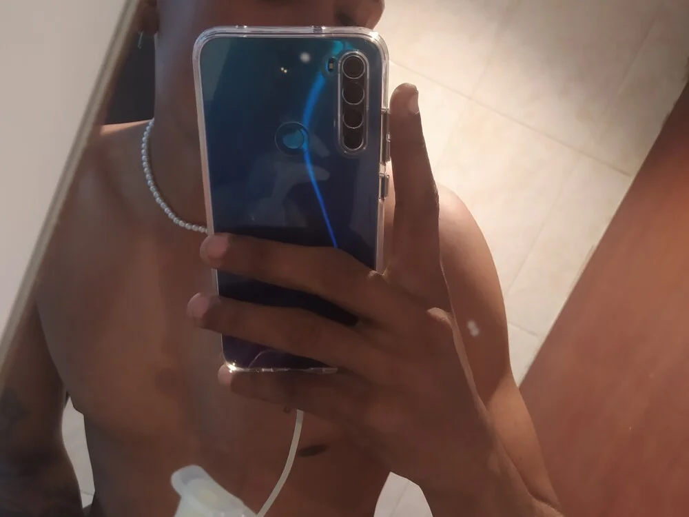 Ghorider17 Offline XXX Chat