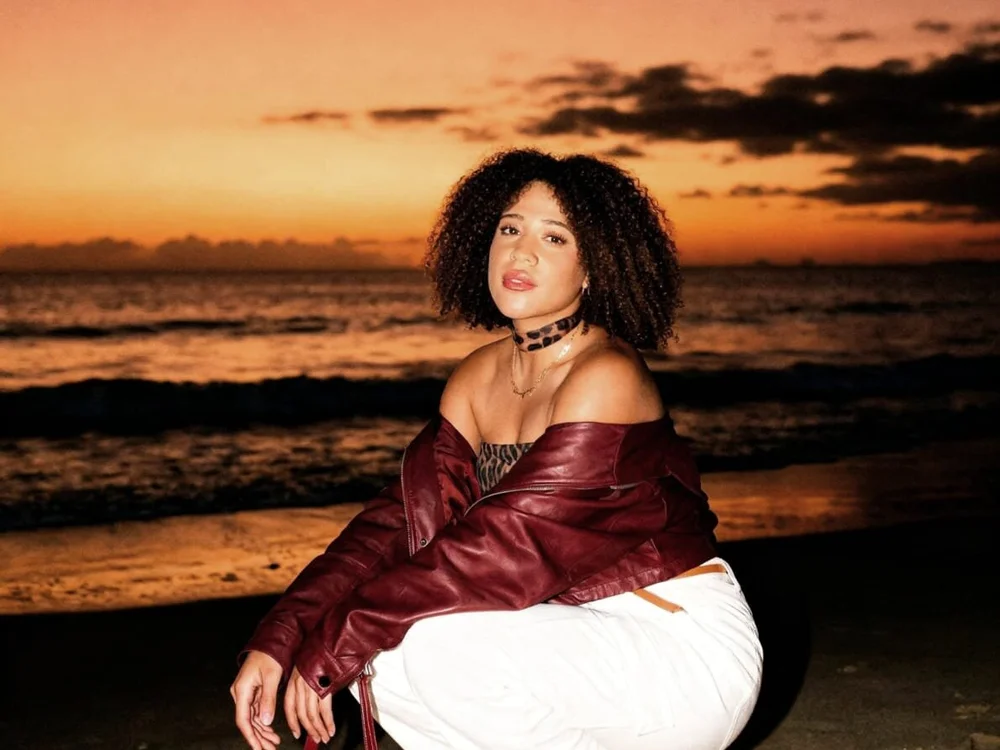 Chat +18 off-line de Sharlotte_Jones