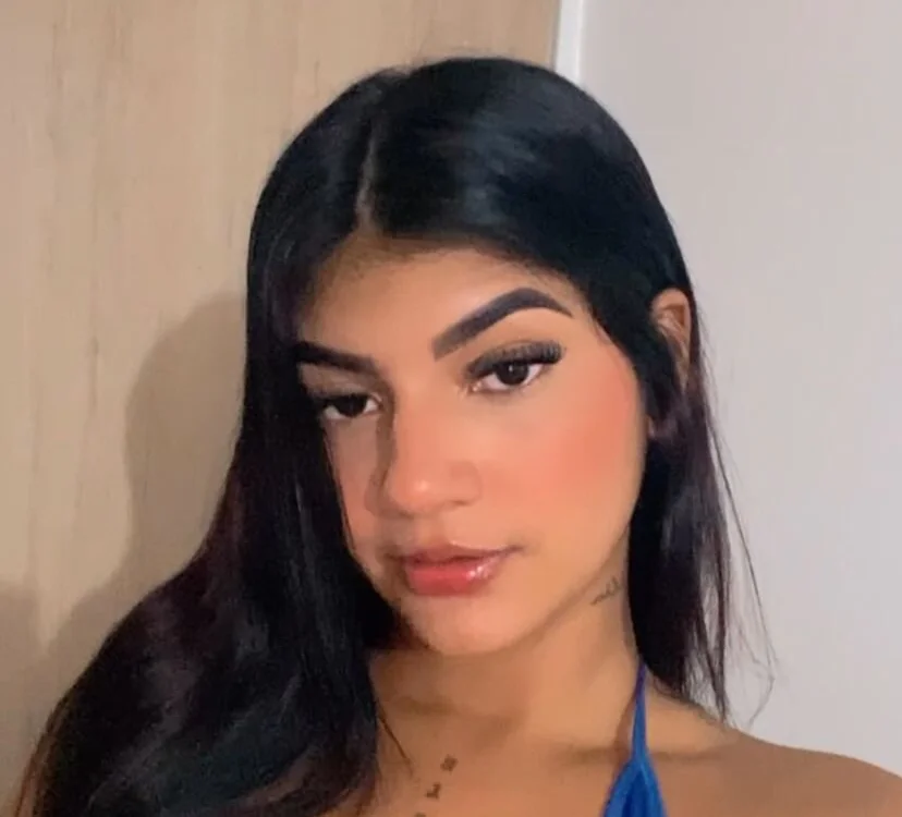 Chantelle__1 cam model