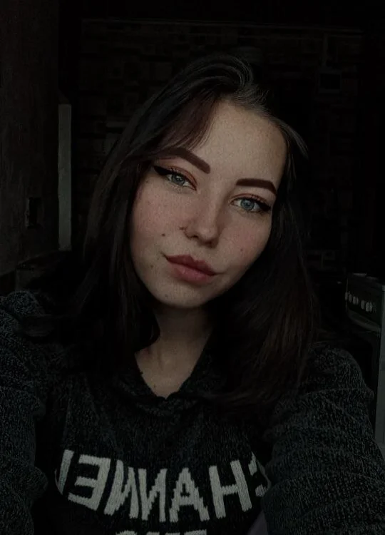 Rachel-Queen's Offline Chat Room