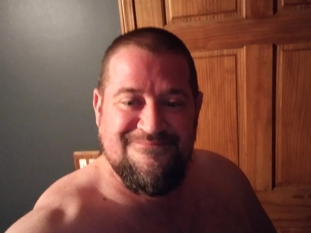 freakyinwi's Offline Chat Room