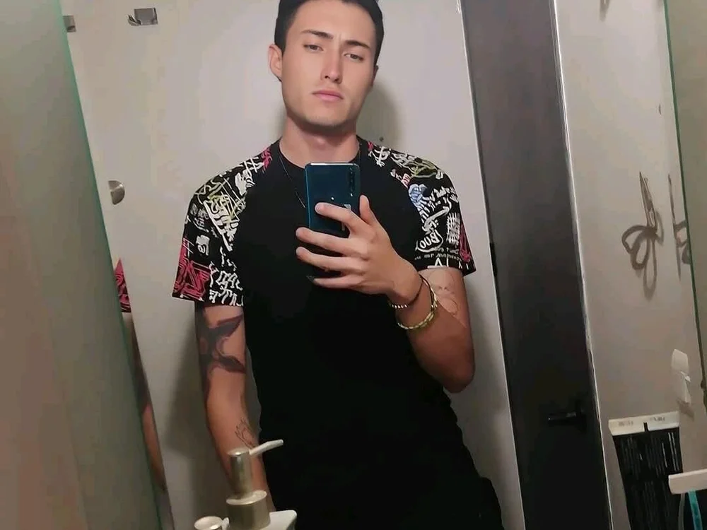 Offline XXX chat modela MVRTXN013