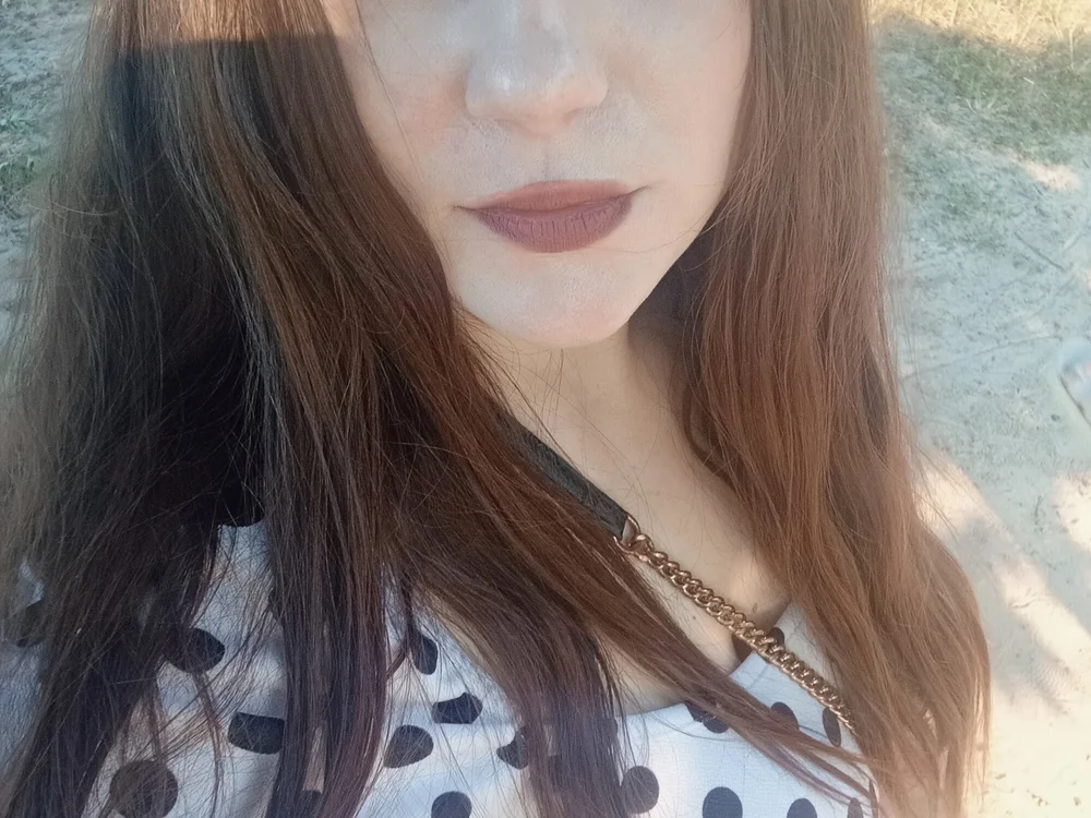 LindaXRoses' Offline XXX Chat