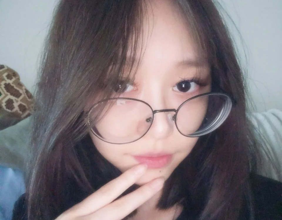 Lilian_Harrell 离线XXX聊天