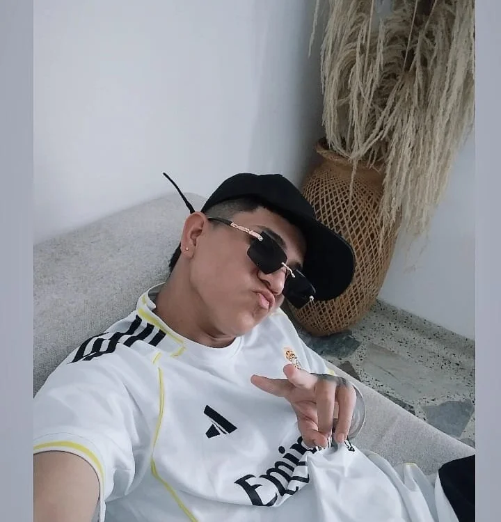 Офлайн-чат XXX Brett_bless