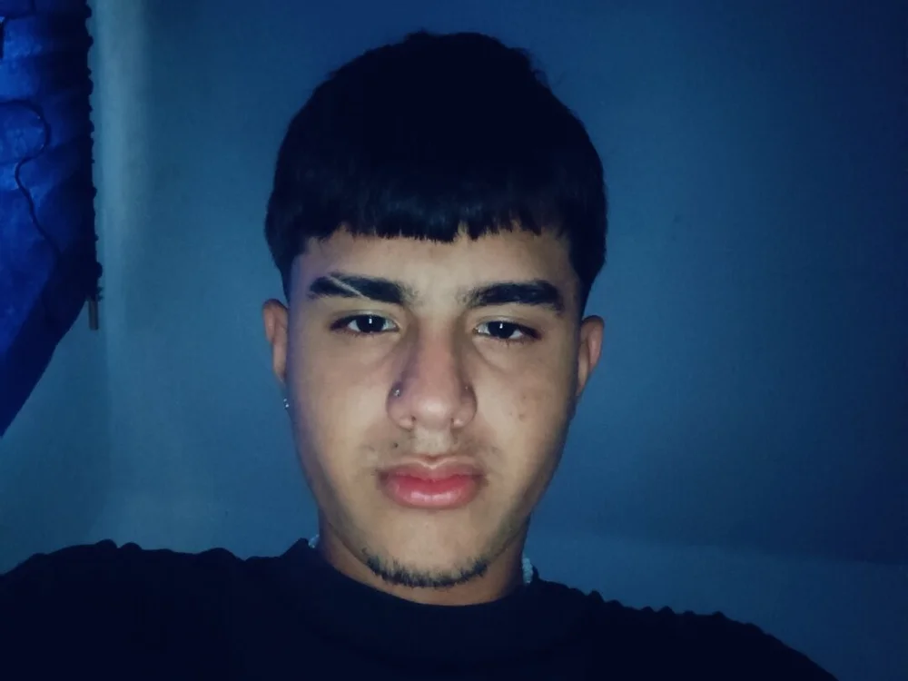 alejo_444 offline chatrum