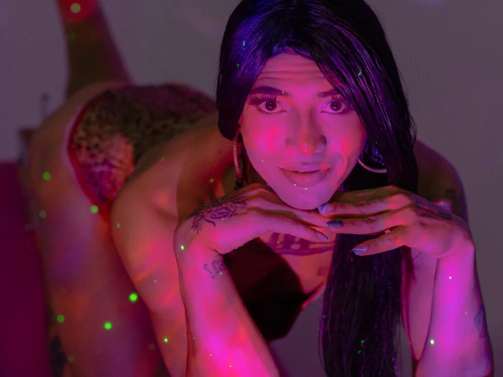 gigigood69's Offline XXX Chat