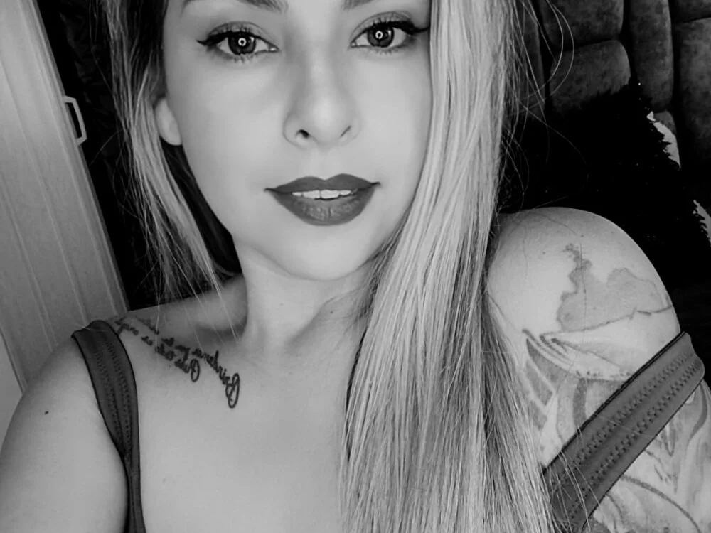 Valery__Rouse_ 離線 XXX 聊天