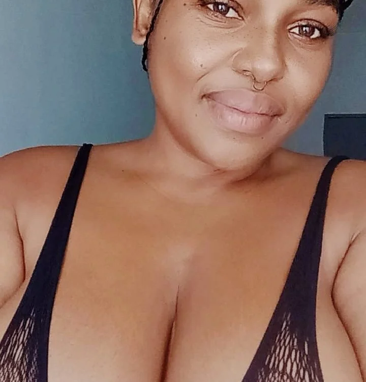 Katie_lips 오프라인 XXX 채팅