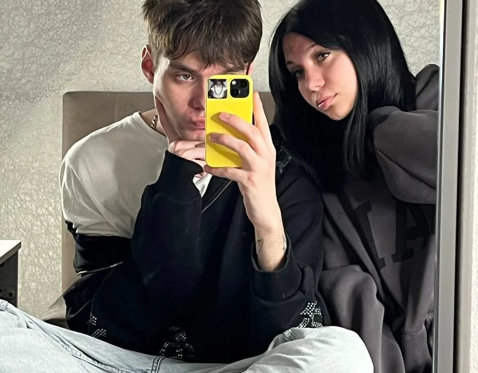 Moon_bite's Offline XXX Chat