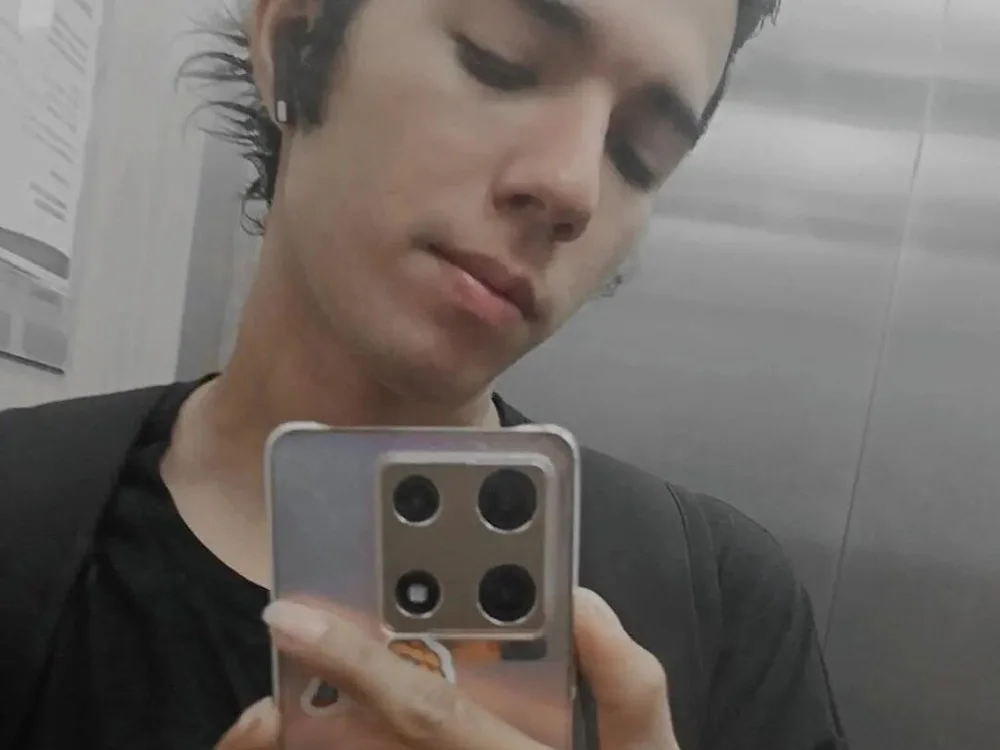 Offline chatovací místnost master_cumi