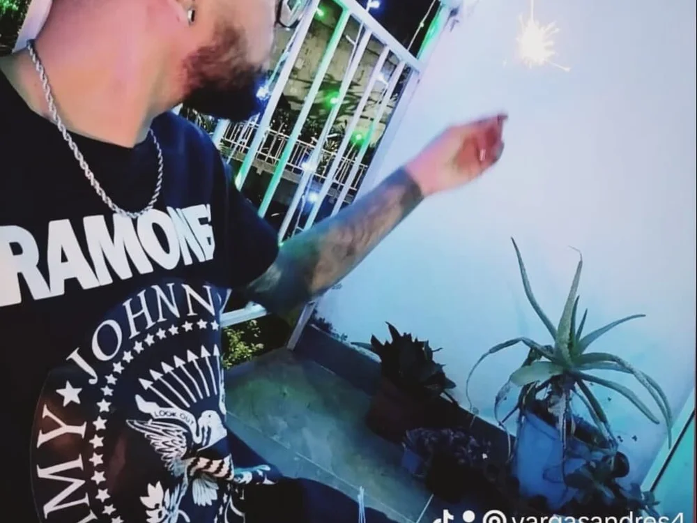 Offline XXX chat Juan_Med_col
