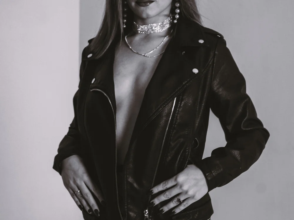 KattyFreya's Offline Chat Room