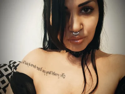 Red_WINE_SEX - Girl 