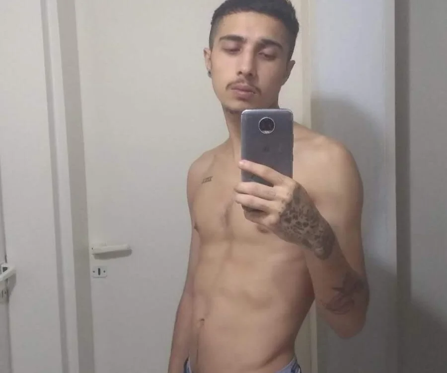 ErKing420TM's Offline XXX Chat
