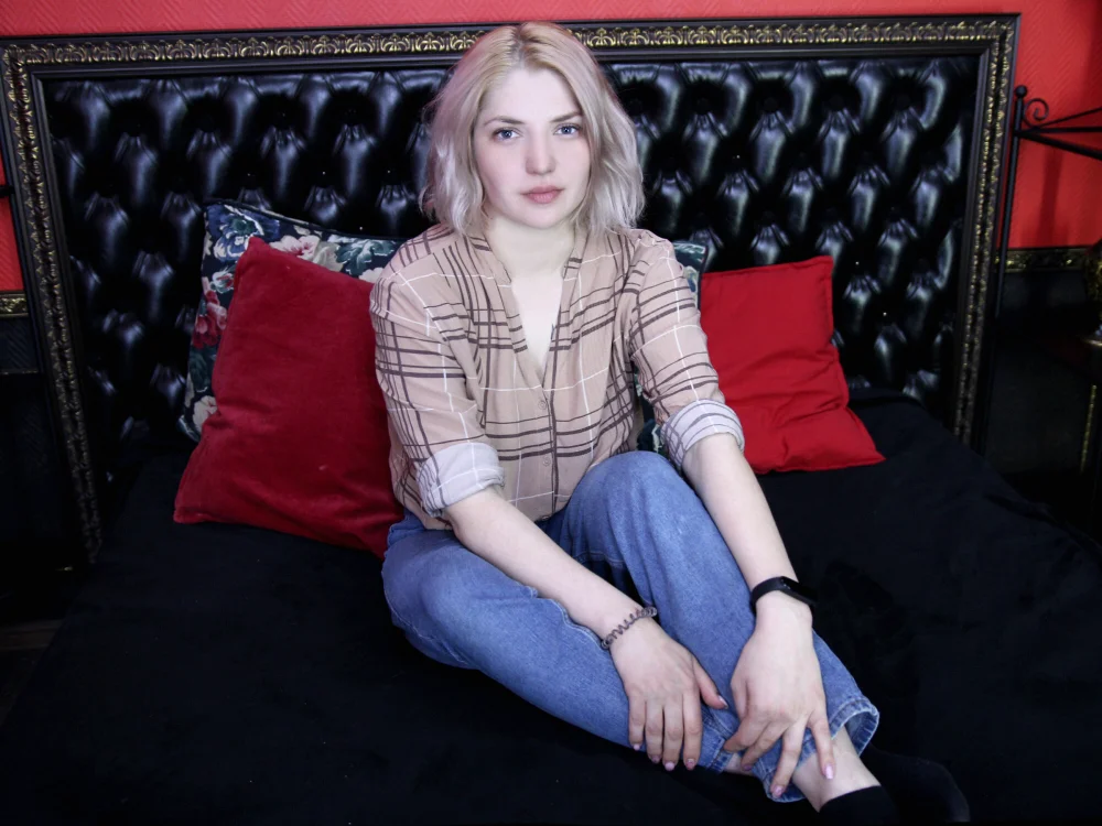 EmilyStage offline chatrum