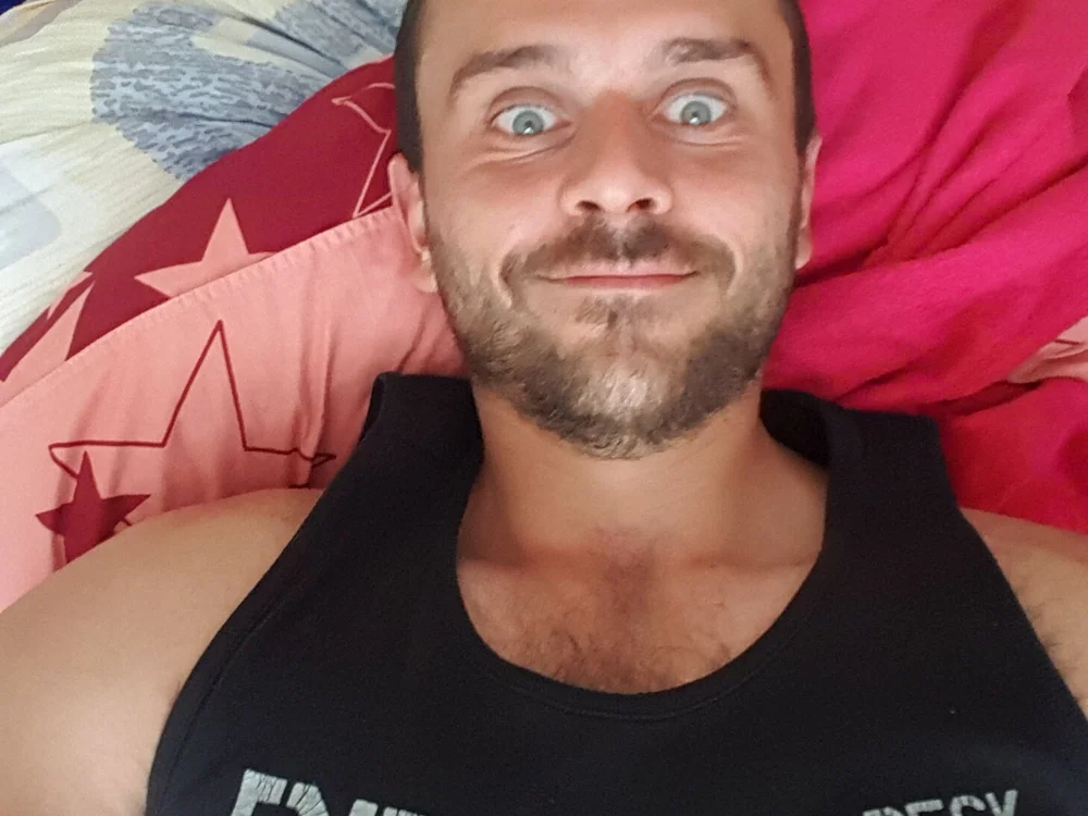 Offline chatovací místnost dzsozef