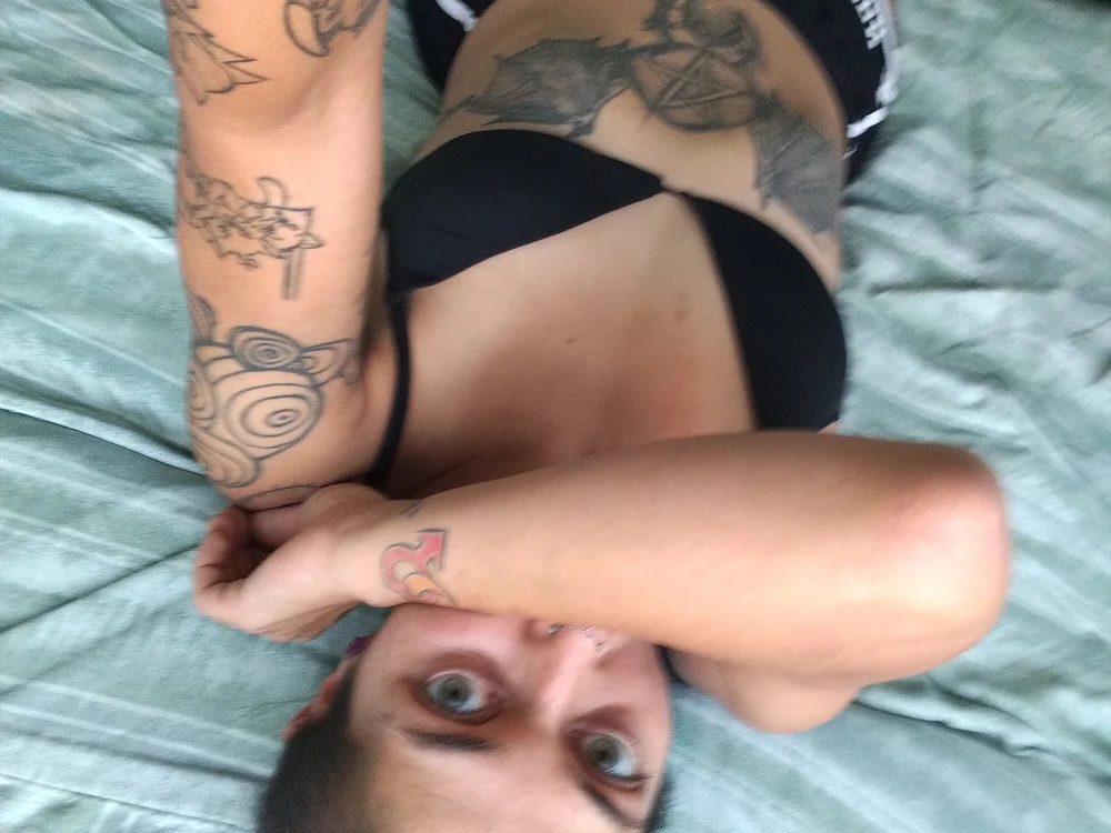 Dalia_noir's Offline XXX Chat