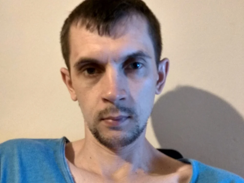 sunisshine90s' Offline XXX Chat