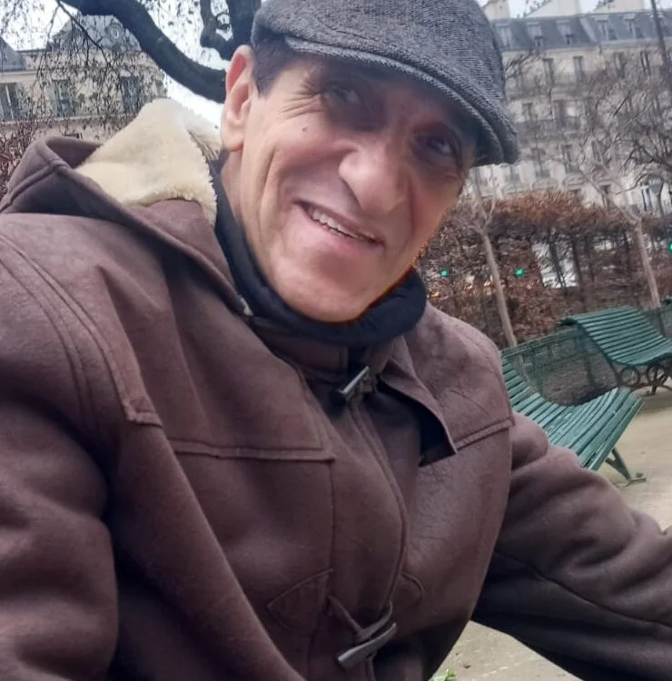 Massinissa75のオフラインXXXチャット