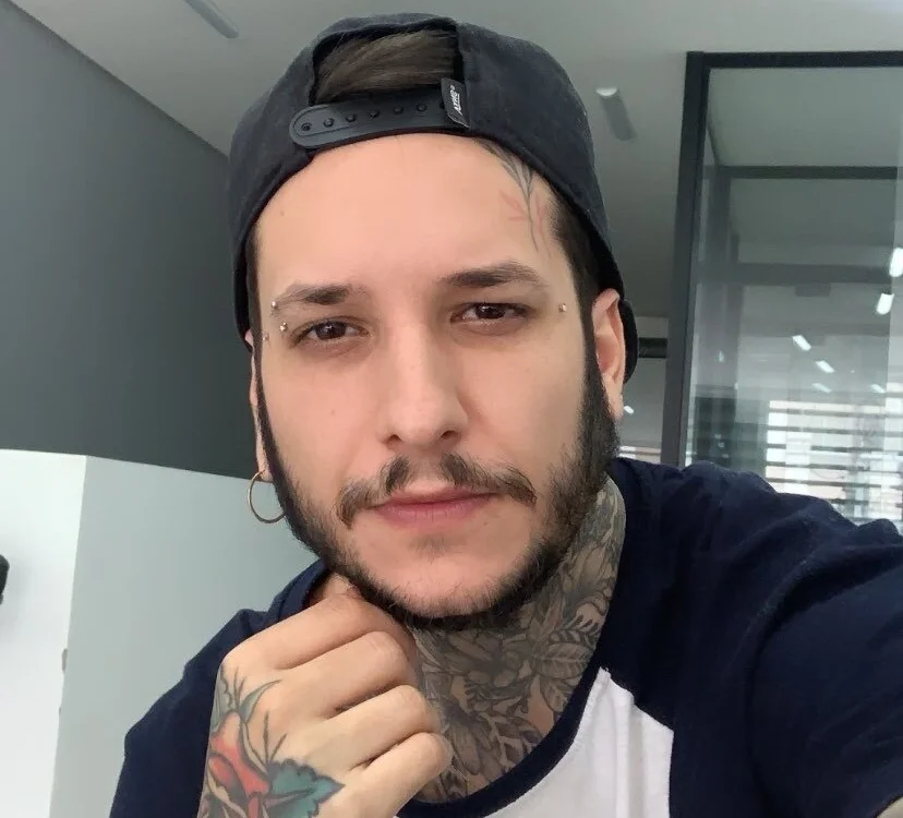 TATUADORATV offline chatrum