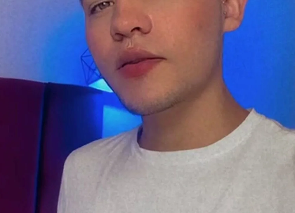 Edwinf151's Offline Chat Room