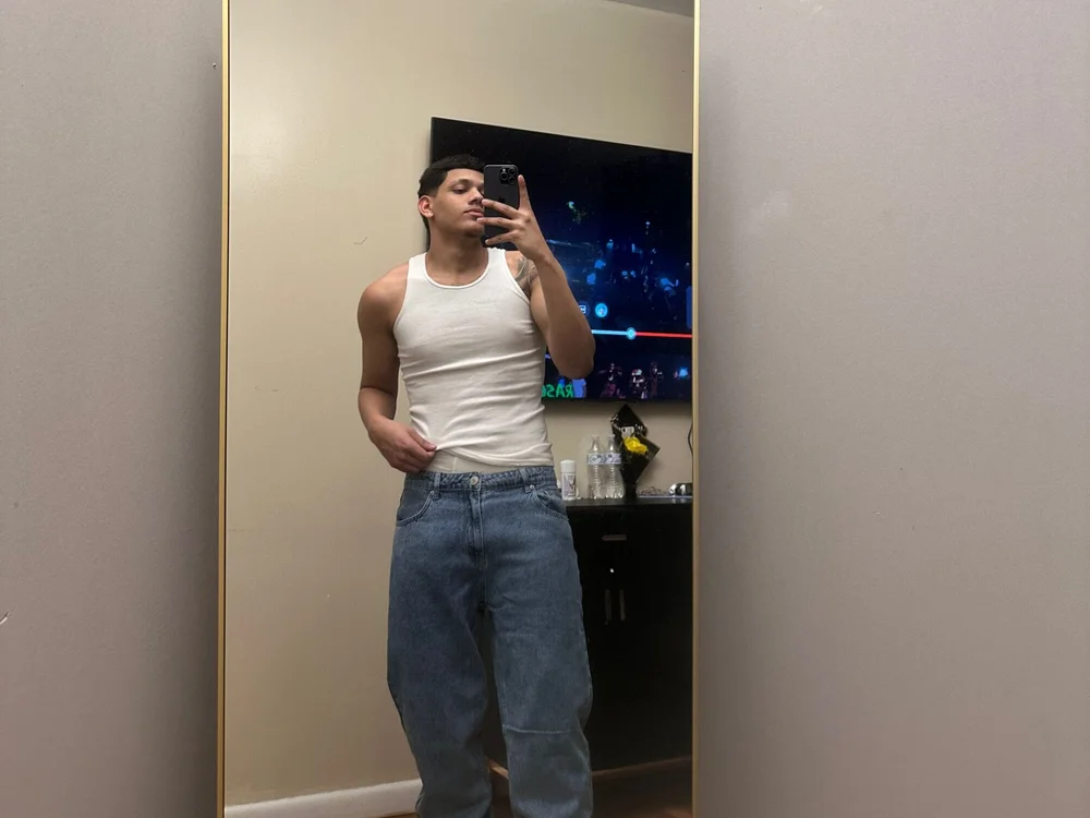 ANTHONY_CUM offline chatrum