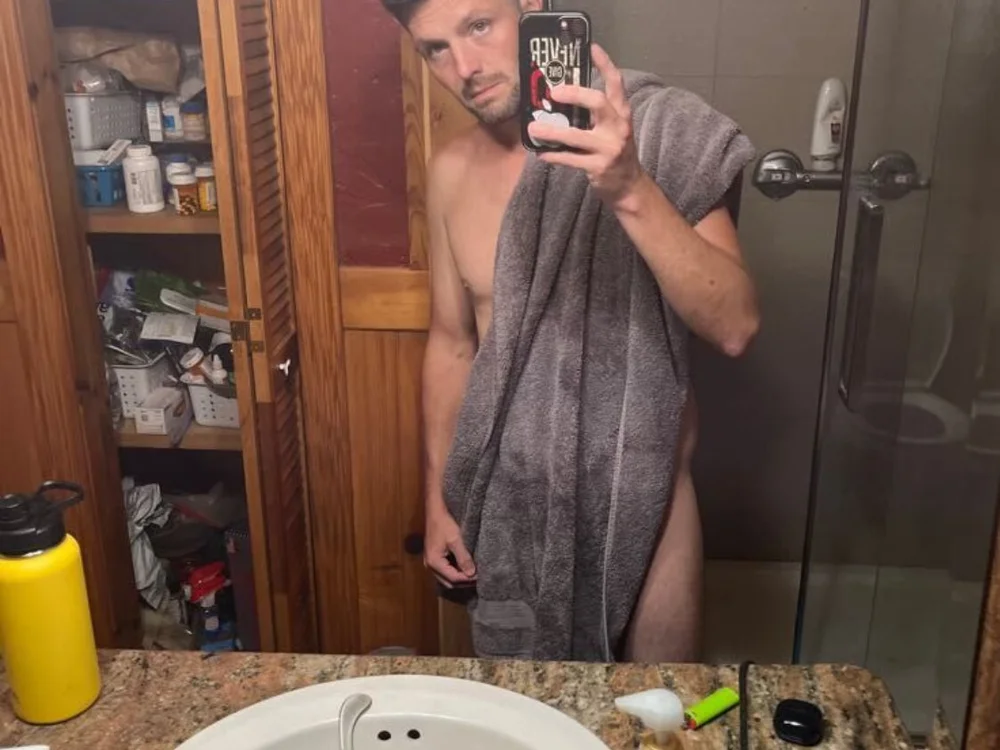 Rodney89's Offline Chat Room