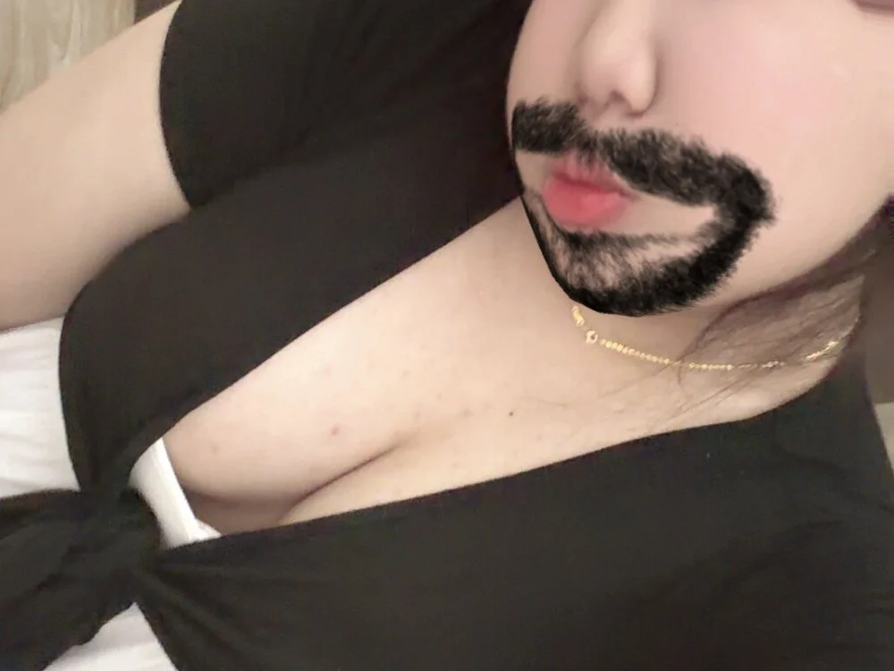 nop_e Chat XXX Ngoại tuyến