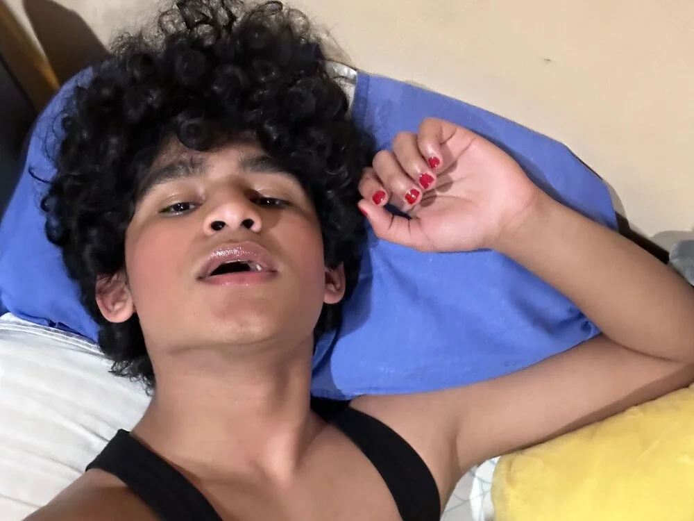 Subbottomfemtwink Offline XXX-Chat