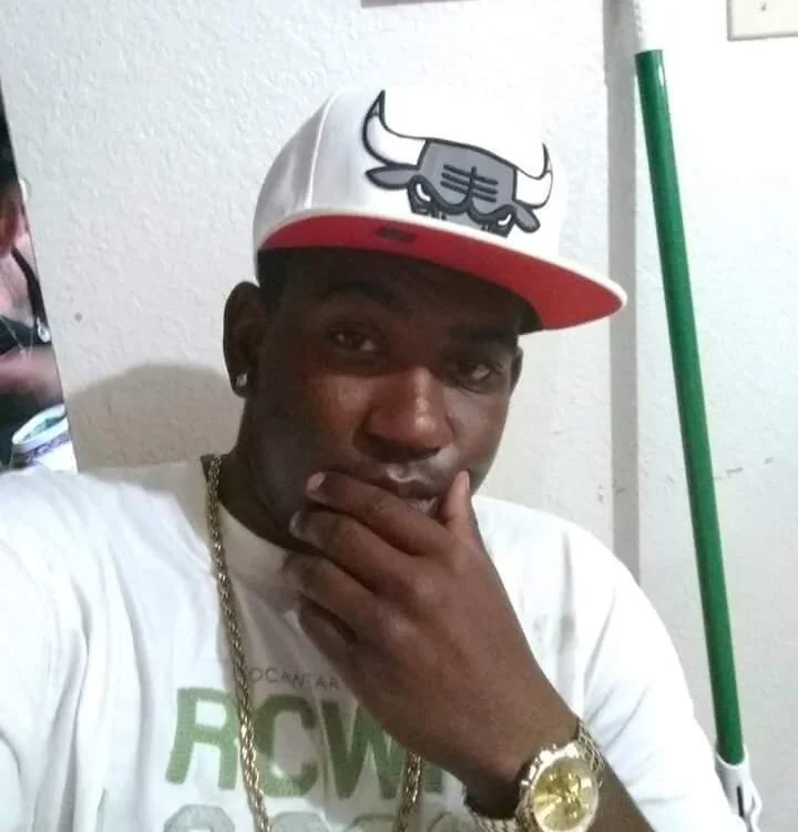 Bigdigjohnson23's Offline XXX Chat
