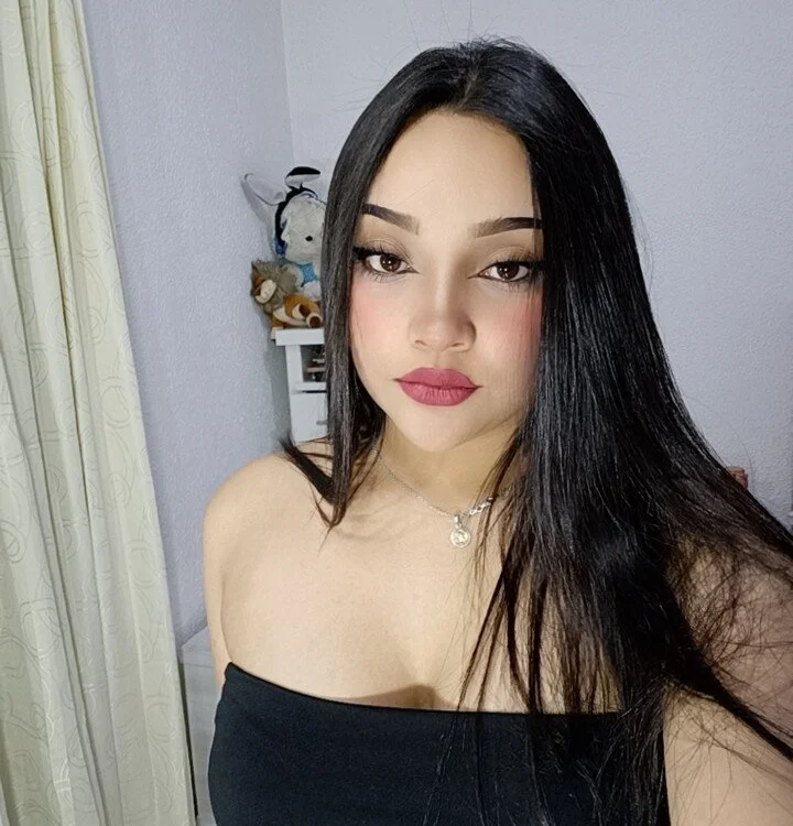 Lia__Harper Chat XXX offline