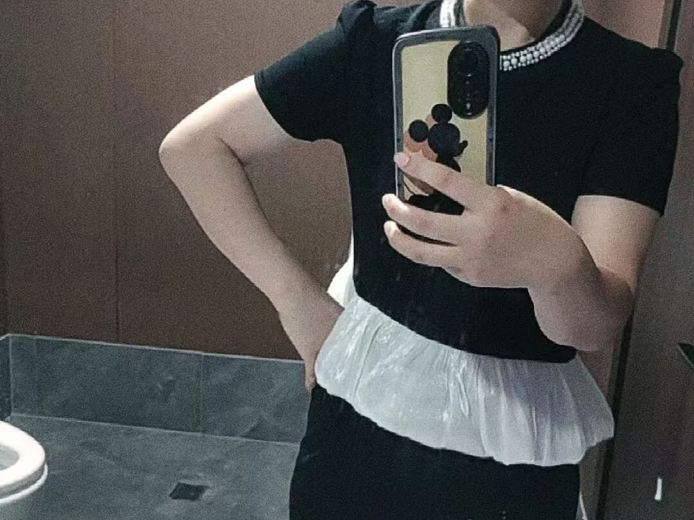 Irene_01: συνομιλία ΧΧΧ εκτός σύνδεσης