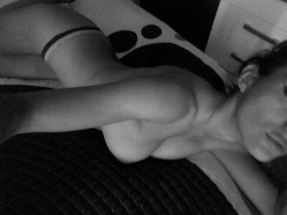 mary-cash's Offline XXX Chat