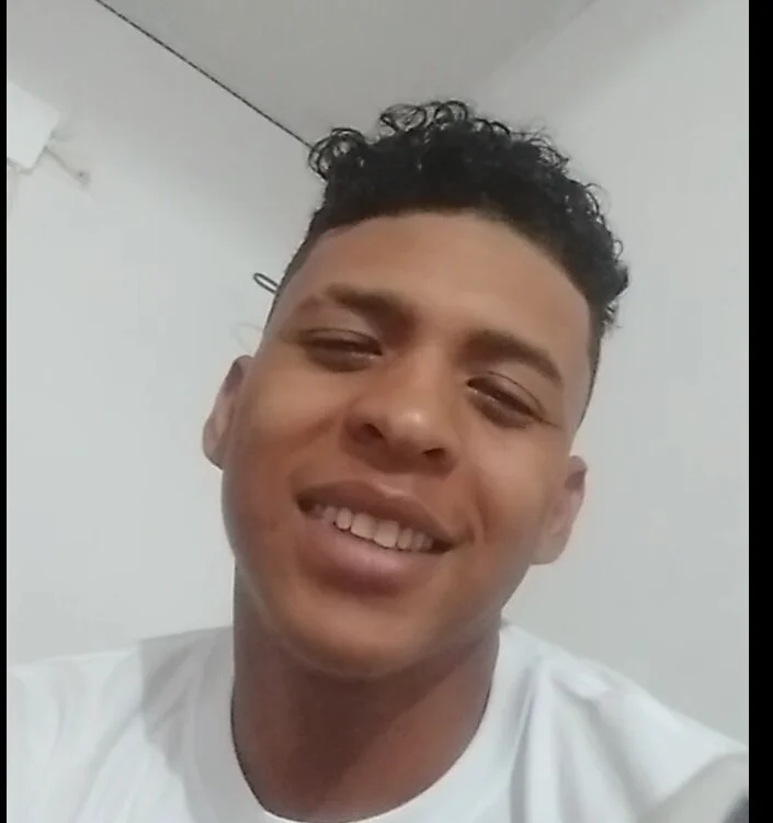 davidsito8890 offline chatrum