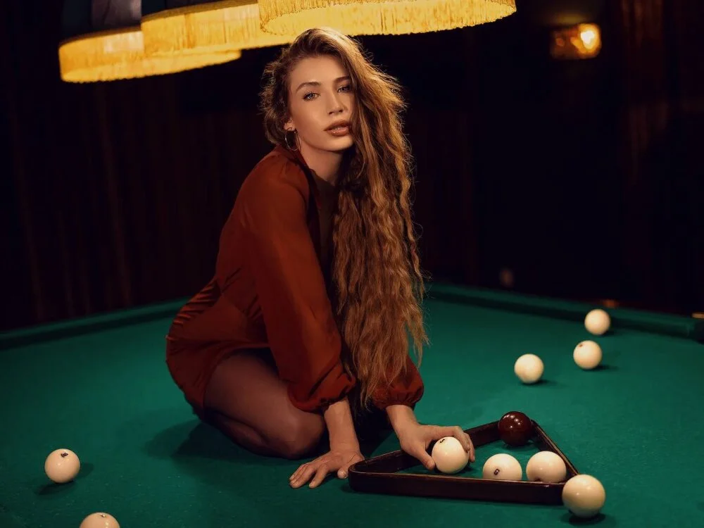 LolaVexx: офлайн-секс-чат